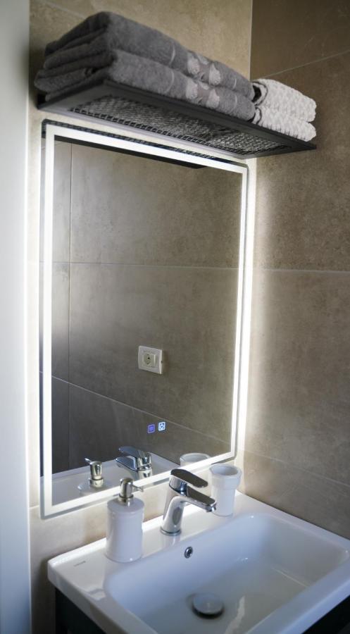 Stylish Apartment Near Tirana Center Exterior foto